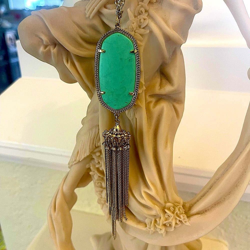 Kendra Scott, 30 inch gold tone lariat necklace…. New no tags